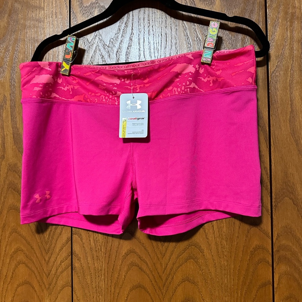 Under Armour Women's Pink spandex shorts NWT